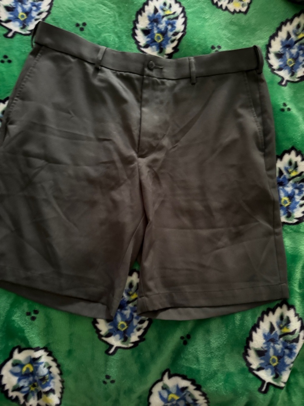 Grand Slam Men's Gray Flat-Front Performance Shorts